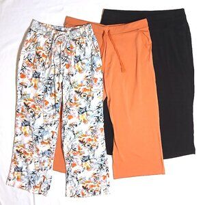 Bundle of 3 Women’s Lounge Pants – Sound/Style, Lands’ End, Tek Gear (L / M)